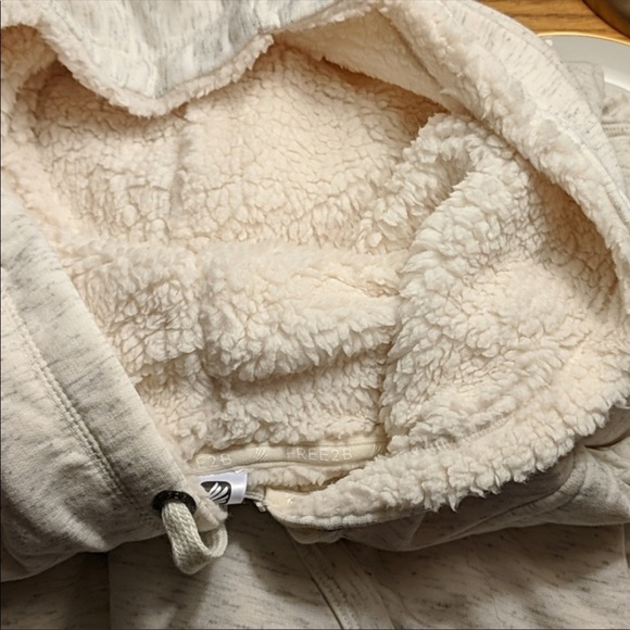 🥶😀Free2B - Cream Luxe Sherpa Hoodie - XXL - Picture 7 of 7